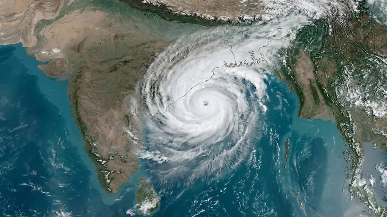Monsoon Not Over Yet: Fresh Low-Pressure System Likely to Bring Heavy Rain Across Eastern India