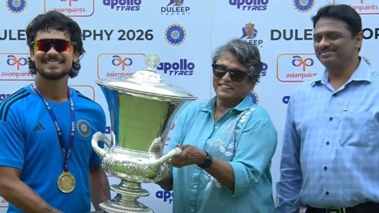East Zone beat South Zone on the first innings lead to win the Duleep Trophy
