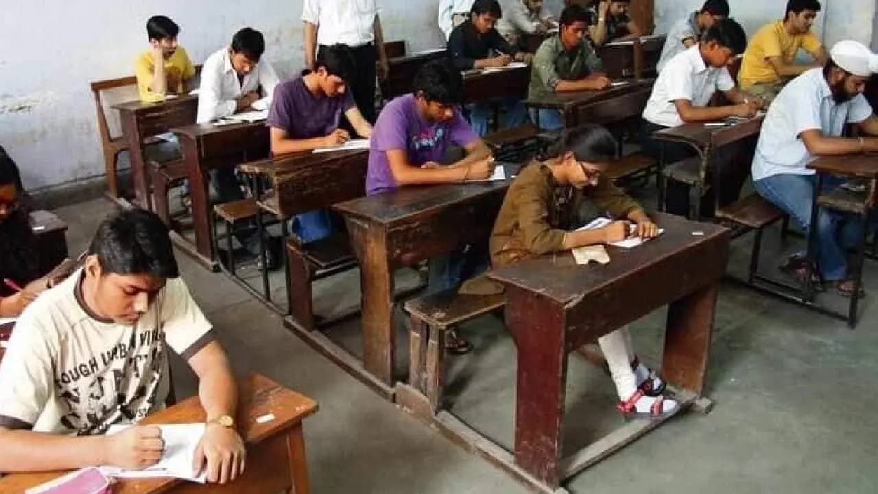 Female Teachers Big Allegations About Full Body Checking Before Examination In Howrah