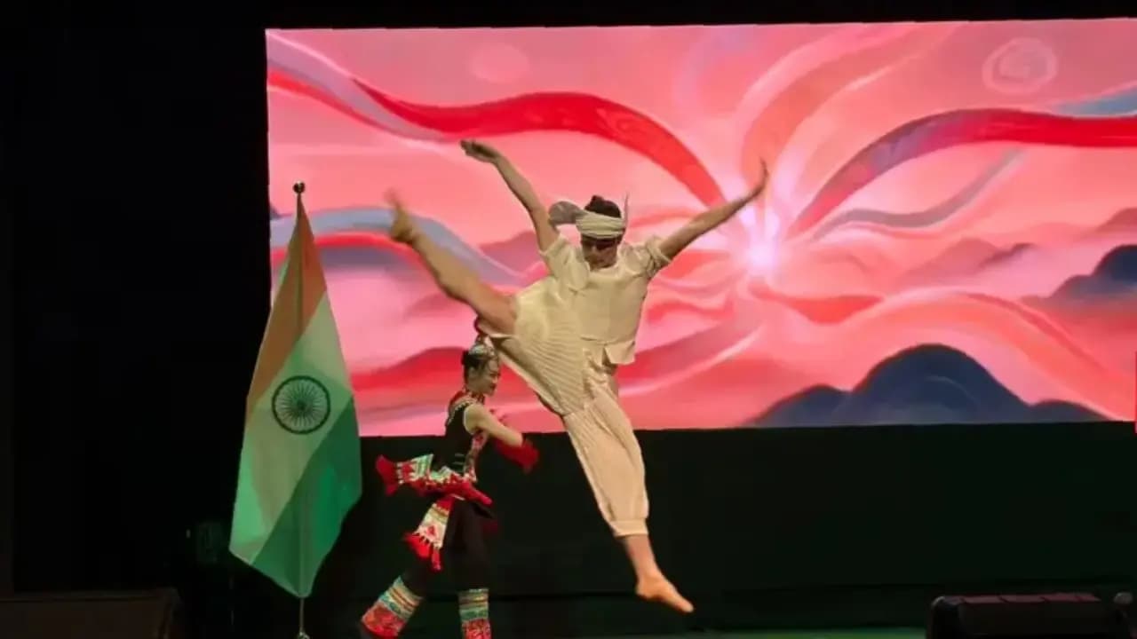 Chinese Artists Performed at Kolkata after 6 Years Sang Vande Mataram also