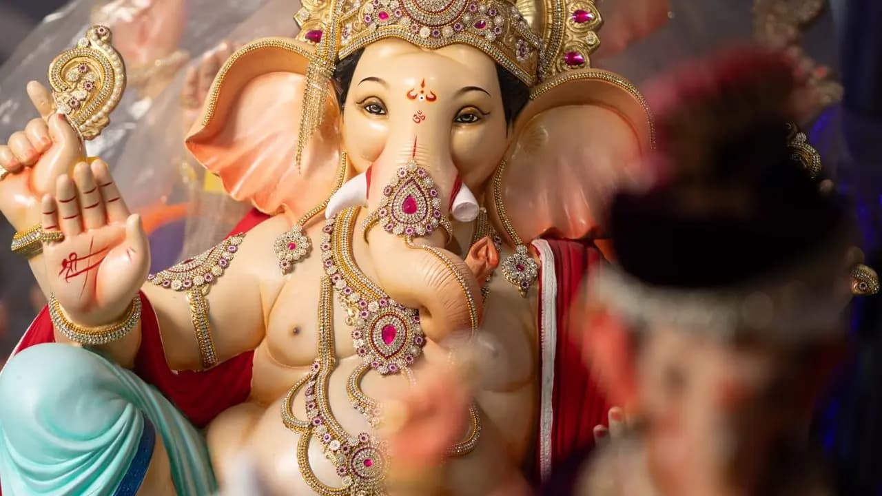 Ganesh Puja Rituals: know how to worship ganapati in 16 steps