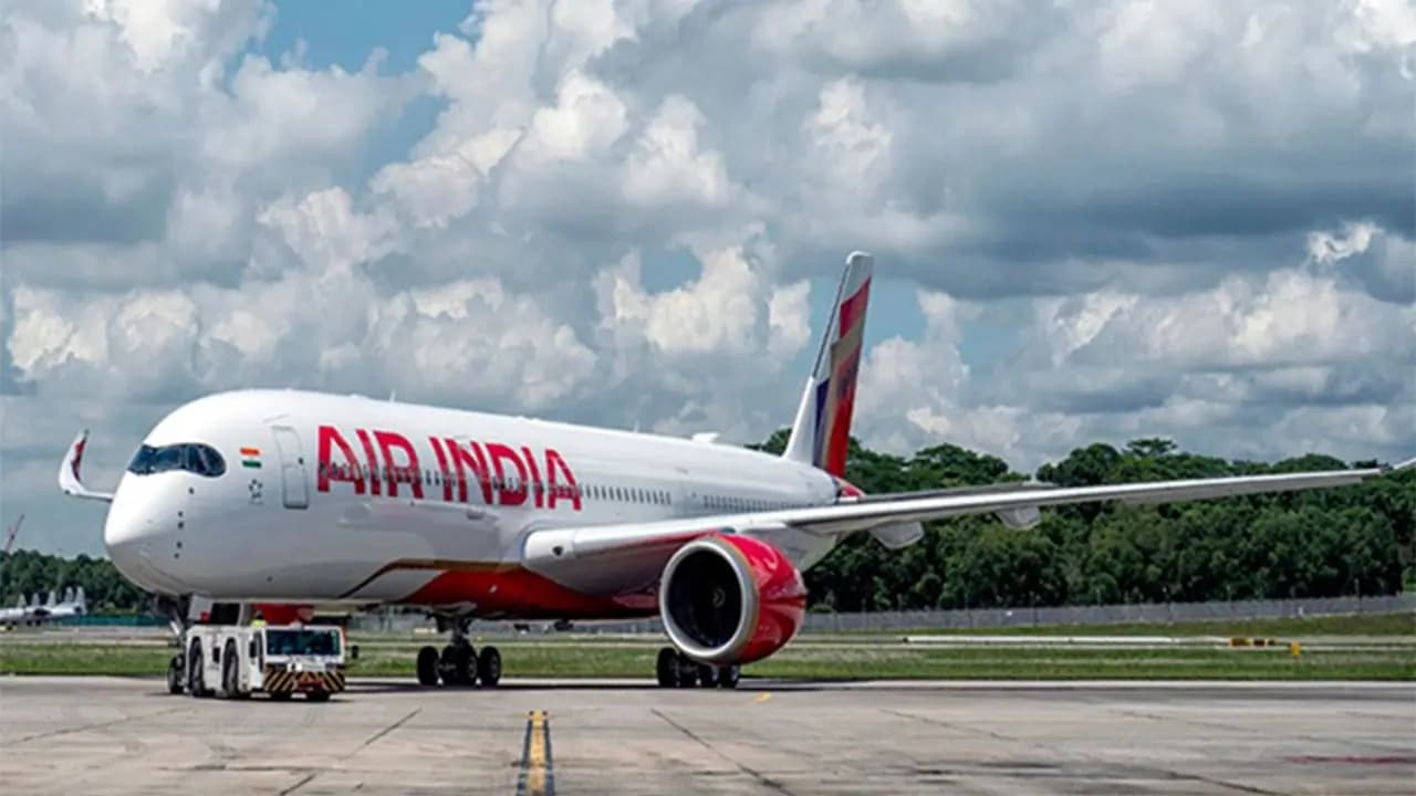 India UAE Flight Cancelled: Several Flights From India to UAE gets cancelled or Delayed Up To 14 Hours