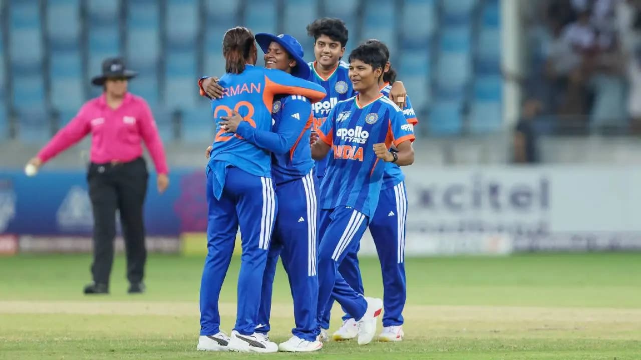 India Women beat Sri Lanka Women in the Asia Cup Final