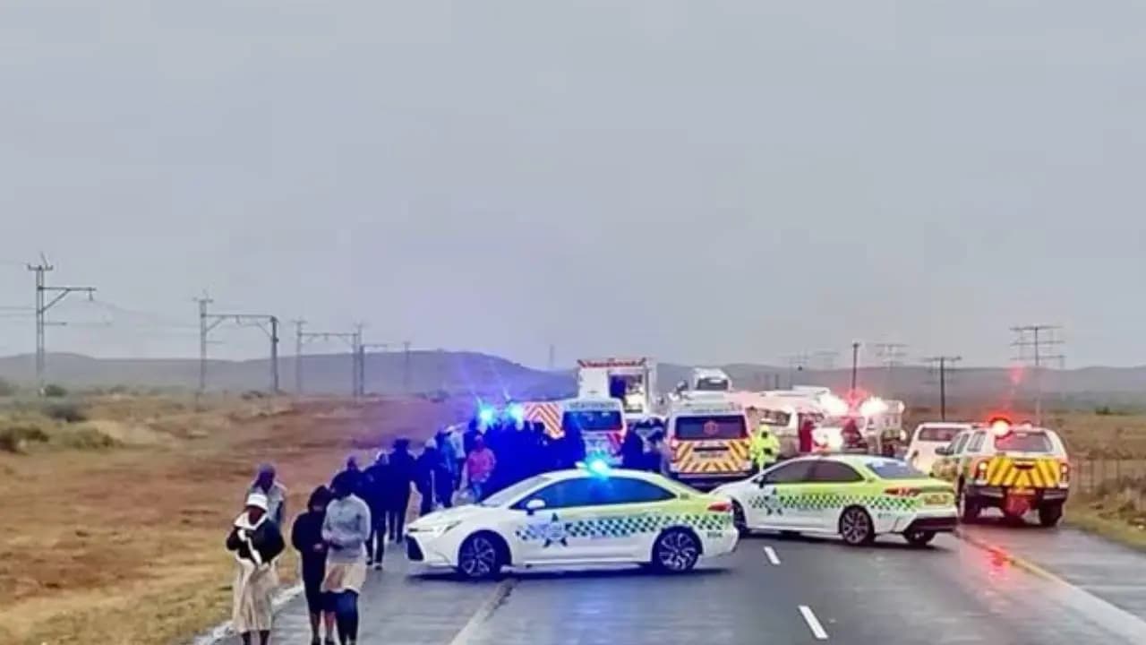 Horrific road accident in South Africa: 21 killed in head-on collision involving multiple vehicles