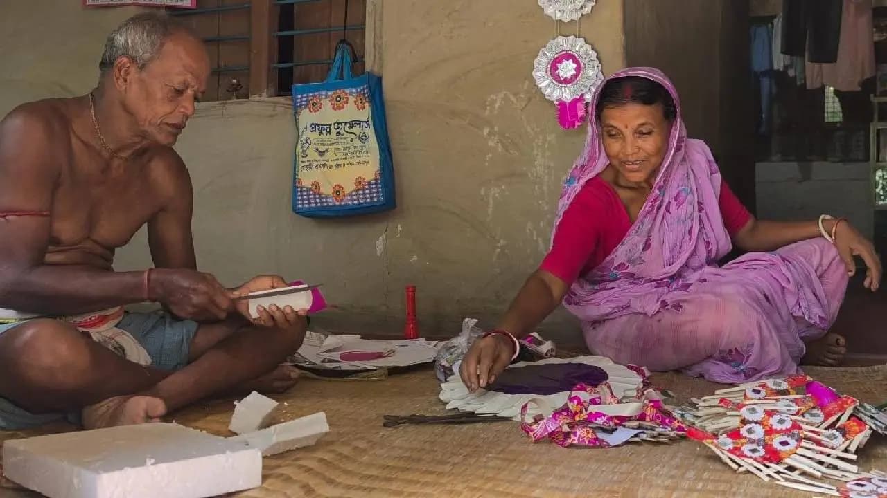 Sponge Wood Drownd By Flood Water, Artists Tensed Ahead Of Durga Puja 2026