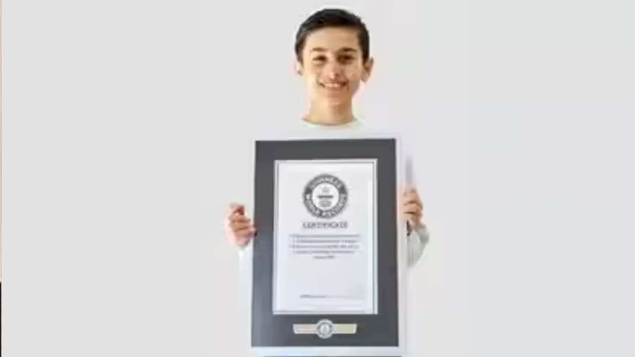 World's Youngest Computer Programmer: An IQ of 99.9 percent! Guinness World Record at 8, Noah Williams learned C++ at 6