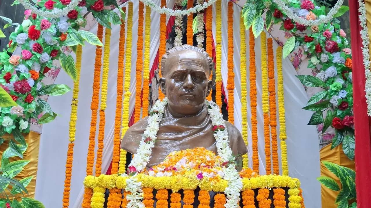 School Education Department Orders Weeklong Special Inspection Week in State Government Schools for Vidyasagar's 206th Birth Anniversary
