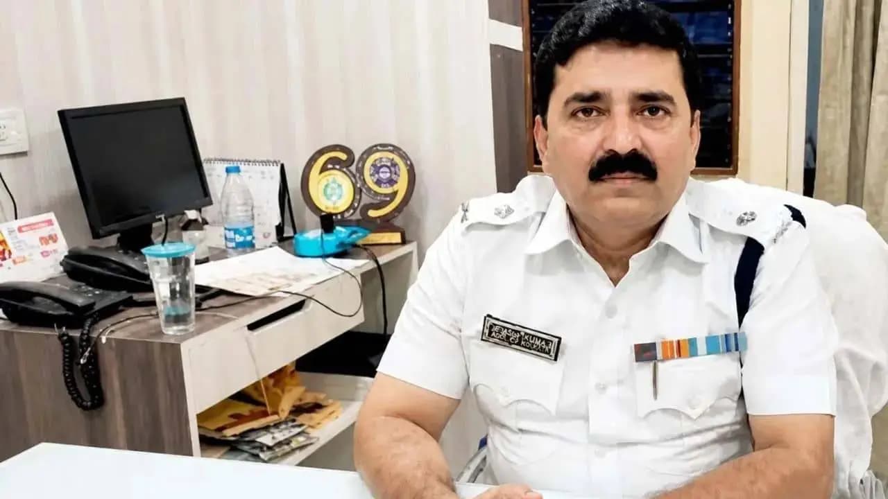 Former Kolkata DCP Shantanu Sinha Biswas Booked Under Anti-Corruption Law, FIR Names Two Sons and Others