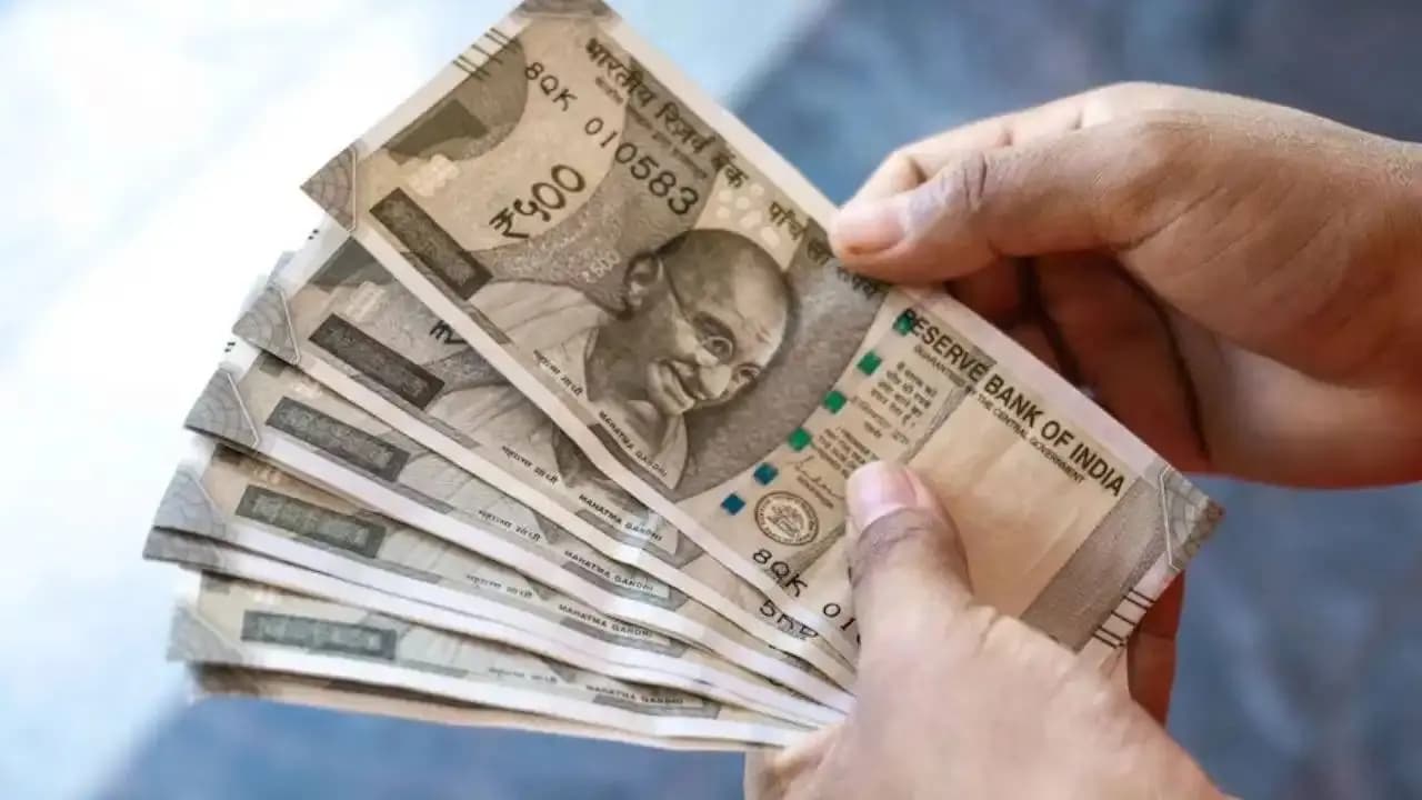 EPFO wage ceiling rises to 25000: Effects on Your In Hand Salary