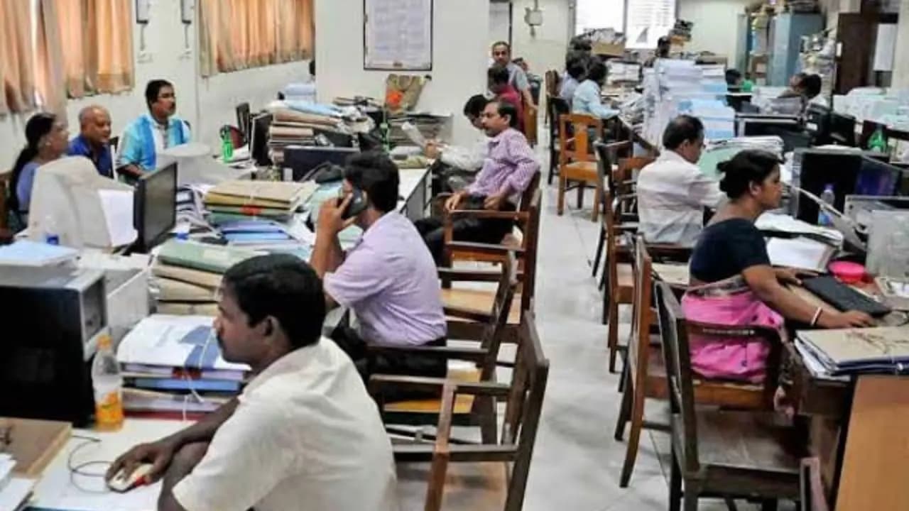 WB Jobs: West Bengal Fire Department is going to hire candidates in 2500 vacant posts before Durga Puja