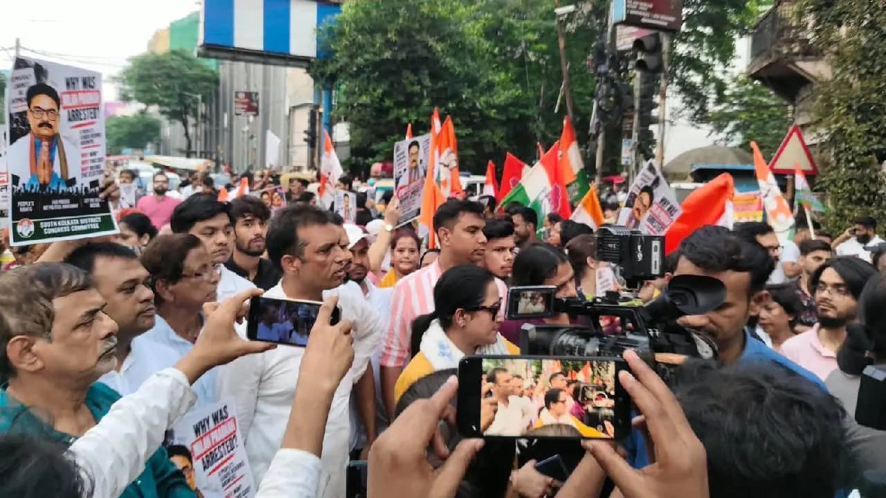 West Bengal Congress Protest: After Nandigram By Polls Congress Candidate Milan Pradhan Arrested, Congress Leaders, Workers Protested In Several Areas