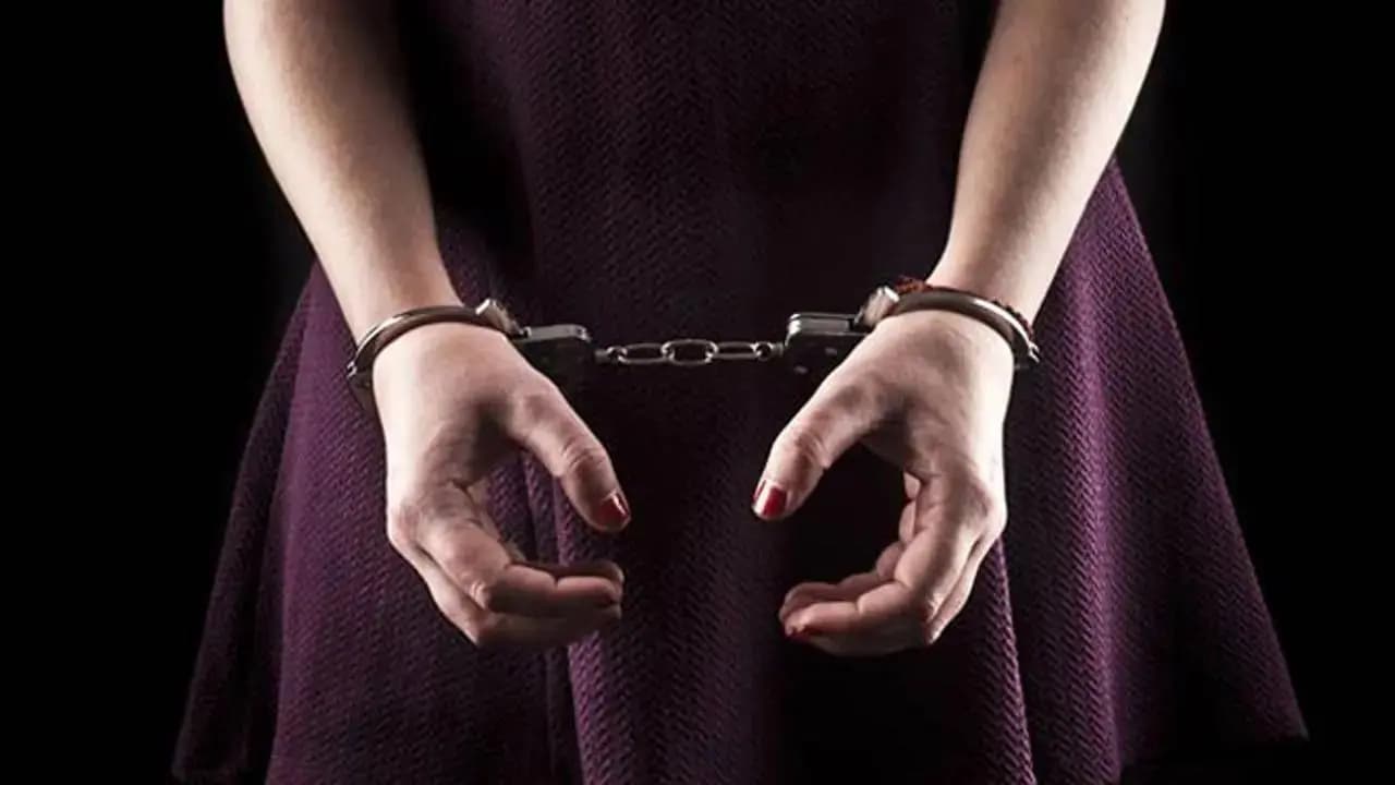 Kolkata Shocker: 31 Year Old Woman Arrested In Extortion Case, She Blackmailed 14 Person With False Physical Assault Case To Receive Money