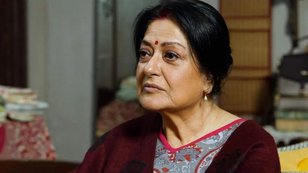 Moushumi Chatterjee advised her daughter Megha Mukherjee that she doesn't have to marry her boyfriend 