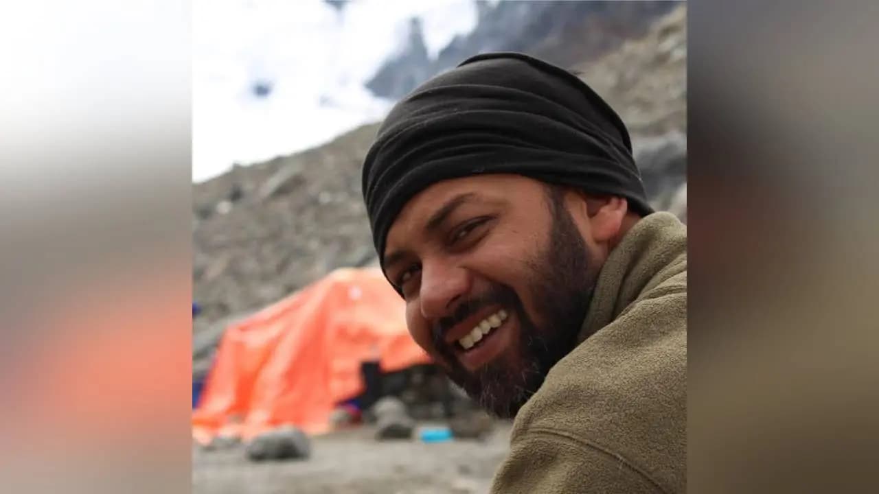 Mountaineer Dies In Avalanche: mountaineer Dhruvajyoti Guha Manaslu avalanche death 