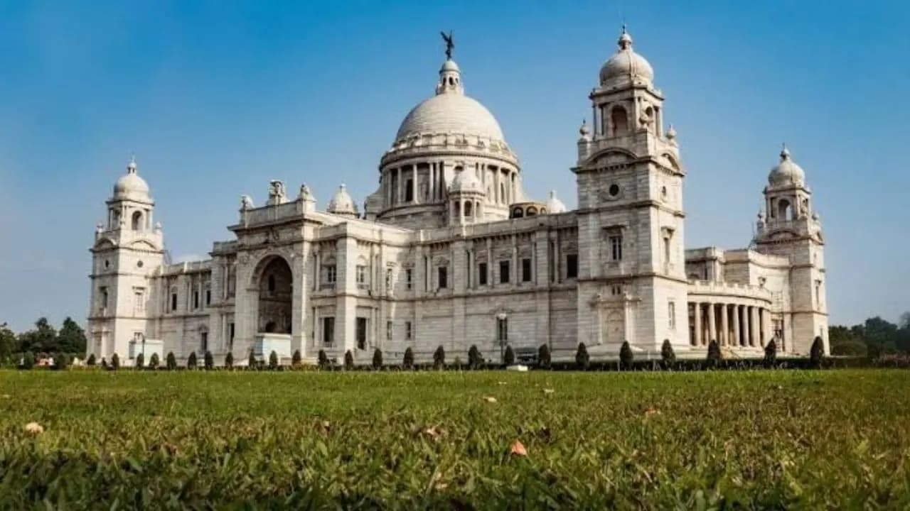 WB Jobs: Victoria Memorial Hall Kolkata requires applications from candidates for Secretary and Curator posts  