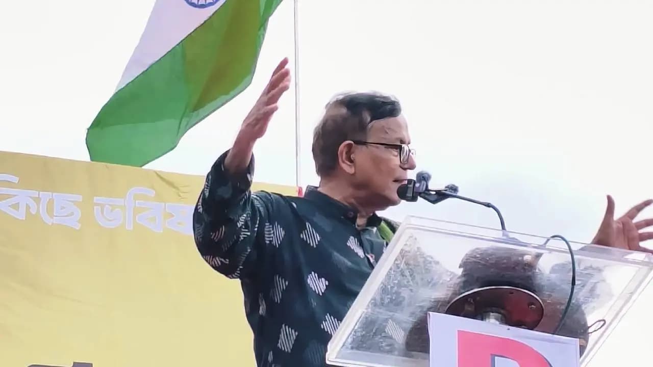 Md Salim issues a warning from the packed Inquilab rally: CPIM makes its objective clear