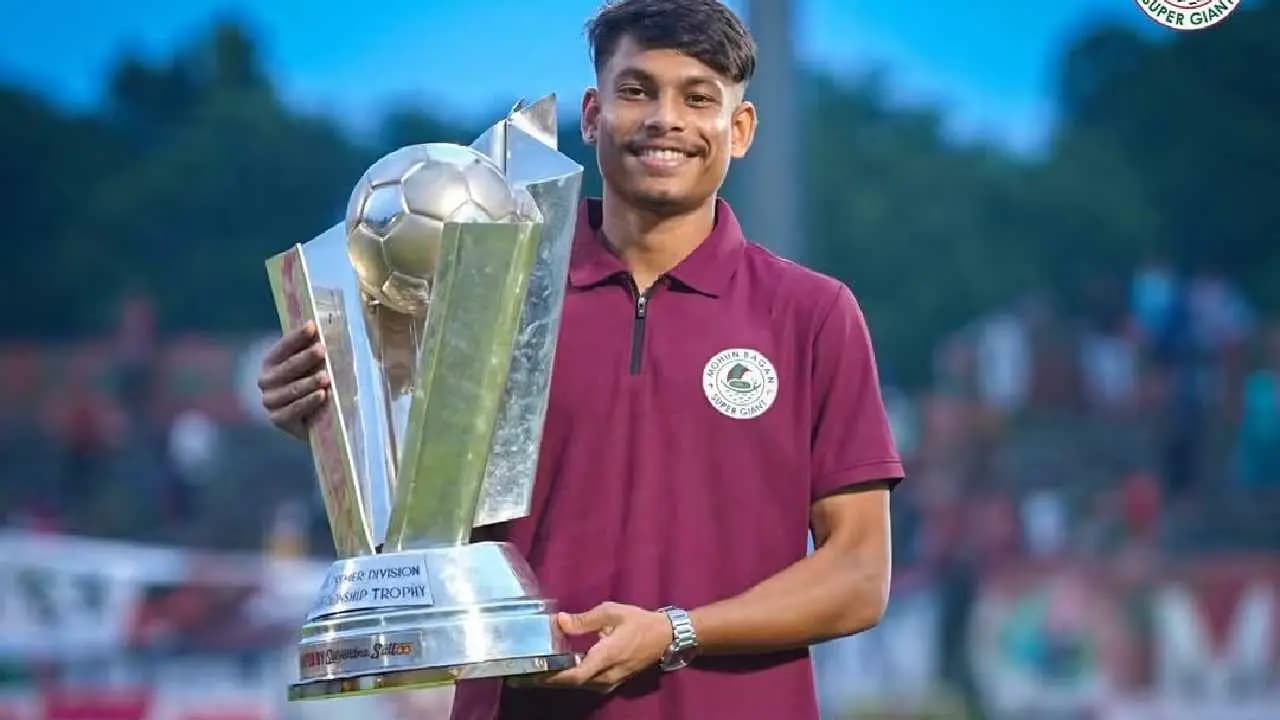 Kolkata League Trophy to stay at Mohun Bagan Club, Chhangte overjoyed to score first hattrick in football career