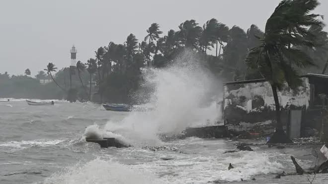 Cyclone Arnab Update: Deep Depression To Cross Between Visakhapatnam and Gopalpur In Next Few Hours, IMD Big Announcement On Cyclone Arnab