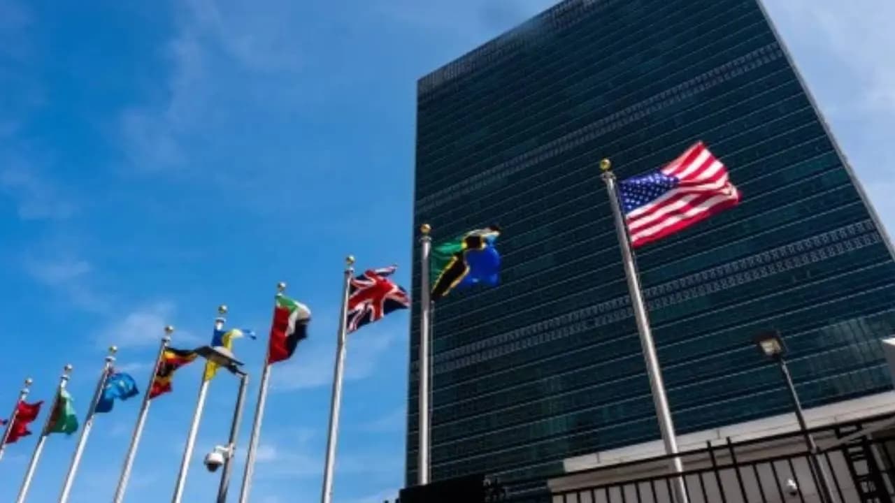 US and Iran hold a three-hour secret meeting at the UN in New York Tehran sets conditions for opening the Strait of Hormuz