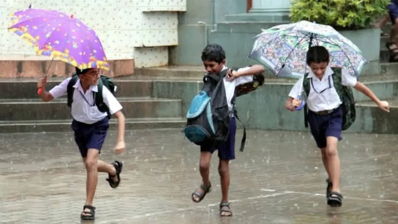 School Holidays: Schools and Anfanwadi centres in six districts to be shut till 24 September in Odisha  