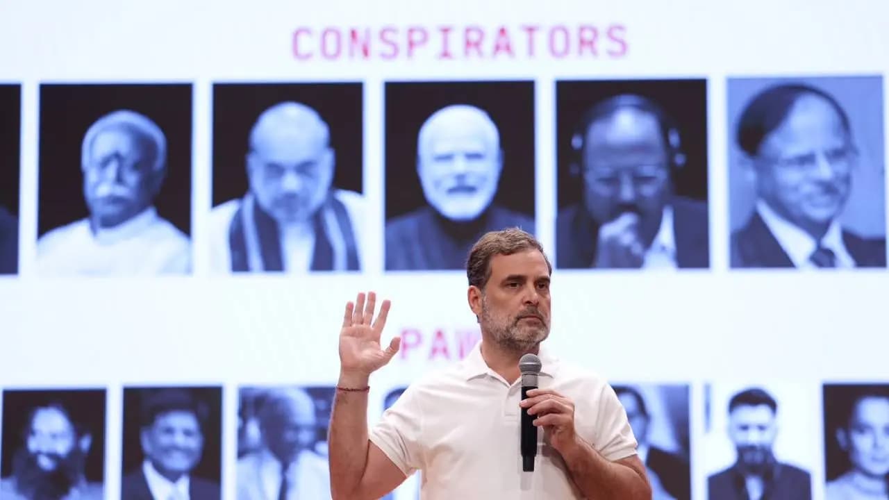 Opposition fresh removal motion against gyanesh kumar rahul gandhi attack