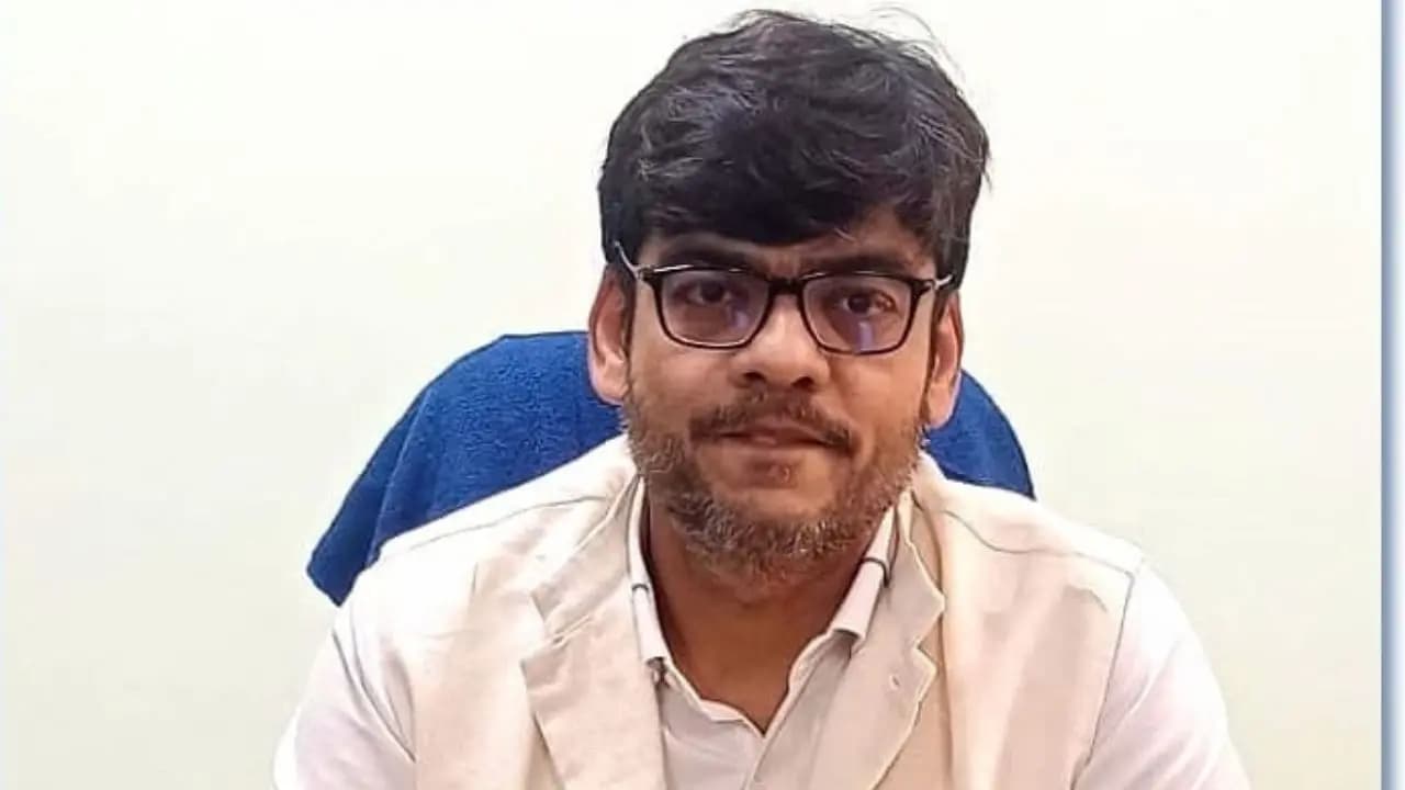 PIB and SRFTI New Head: IAS officer Santosh Ajmera to become ADG of PIB Kolkata and VC of SRFTI Kolkata