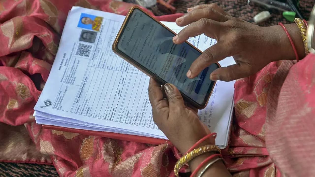 Mark VIP Feature In BLO App: The Election Commissions new alternative to avoid the SIR controversy what is this new facility 