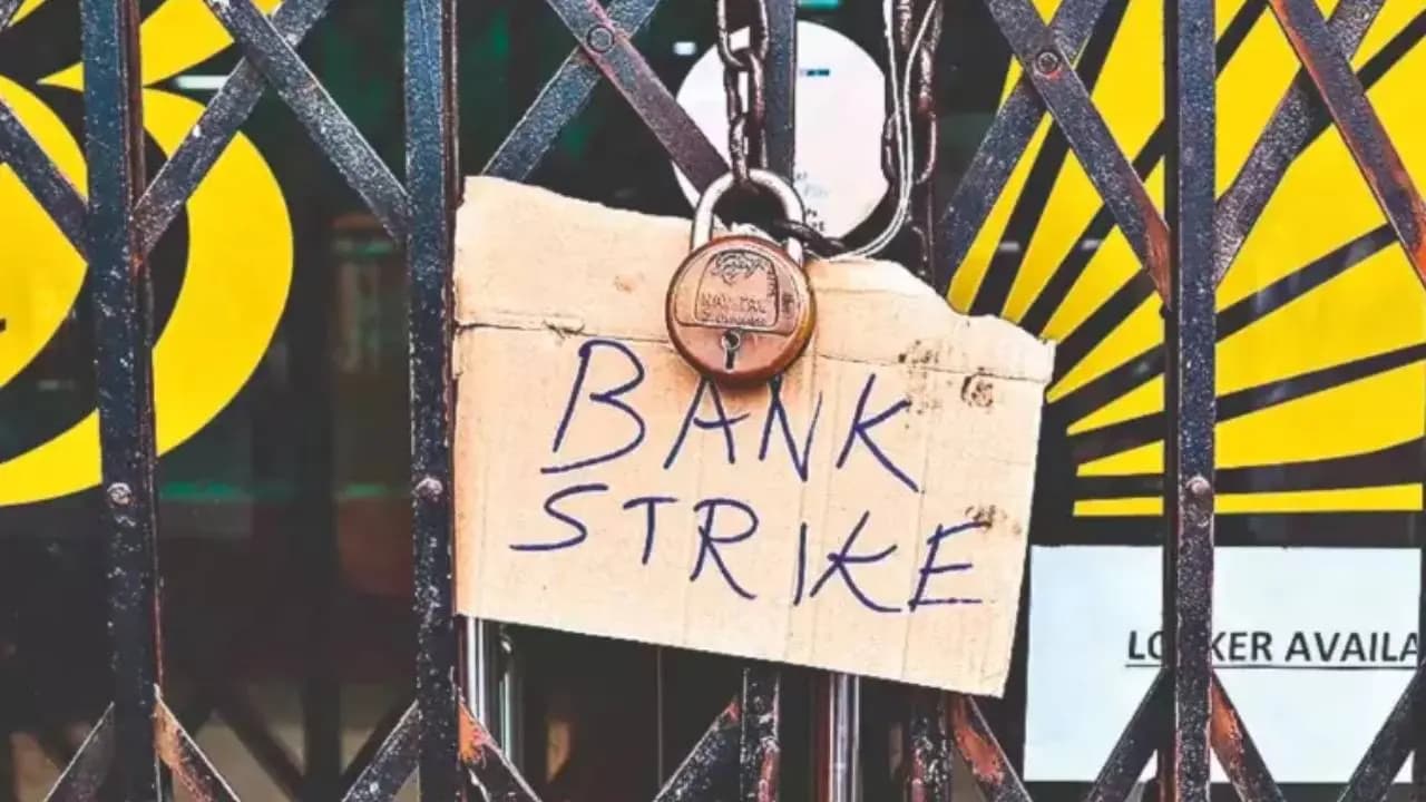 Bank Strike September: Bank Unions Get No Commitment on five Day Work Week from Finance Ministry
