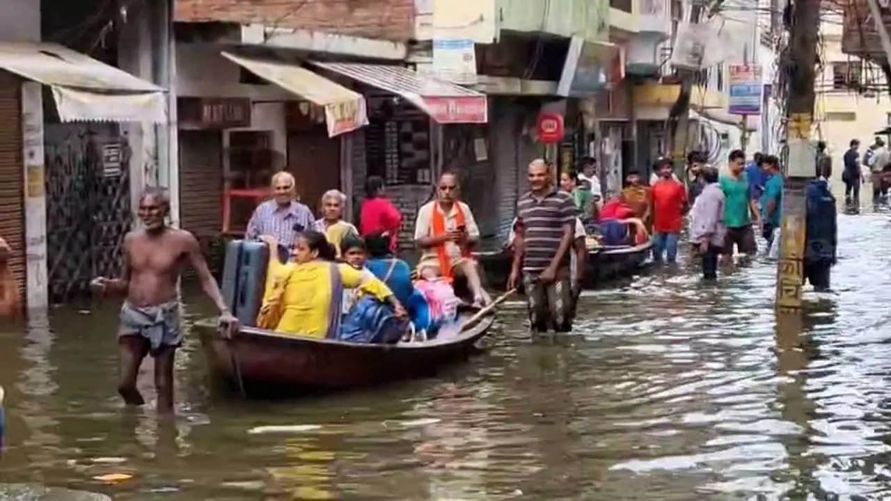 Uttar Pradesh Weather: Heavy Rain Lashed Uttar Pradesh, Atleast 10 Killed, Over 100 Houses Damaged