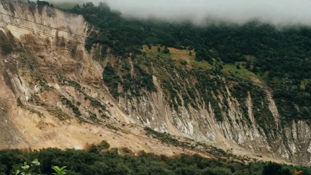 24 Dead After Days Of Heavy Rain as Massive Landslide Hits Nepal Kali Gandaki River