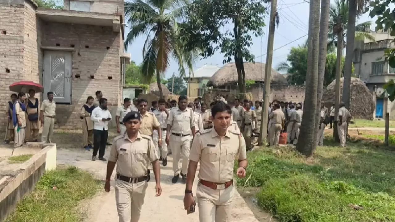 40 families return to nanur birbhum village after 17 years