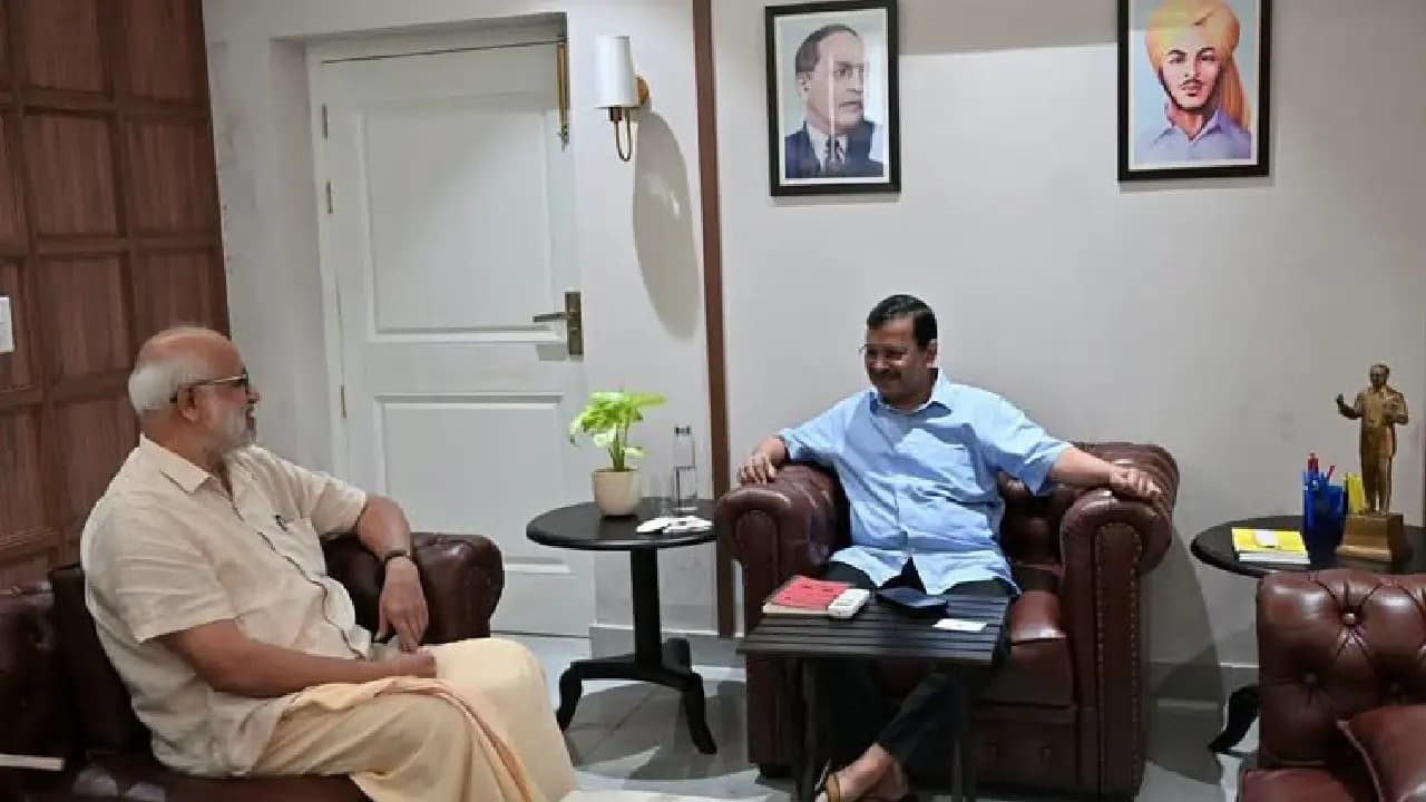 After Talked to Mamata Banerjee M A Baby Visited Aam Aadmi Party National Convenor and former Delhi Chief Minister Arvind Kejriwal at his residence