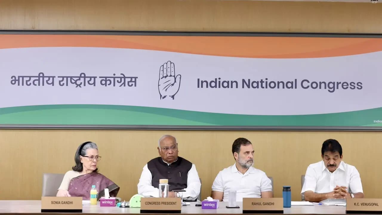 After Congress Working Committee meet All eyes are on Wednesday for  INDIA bloc meeting