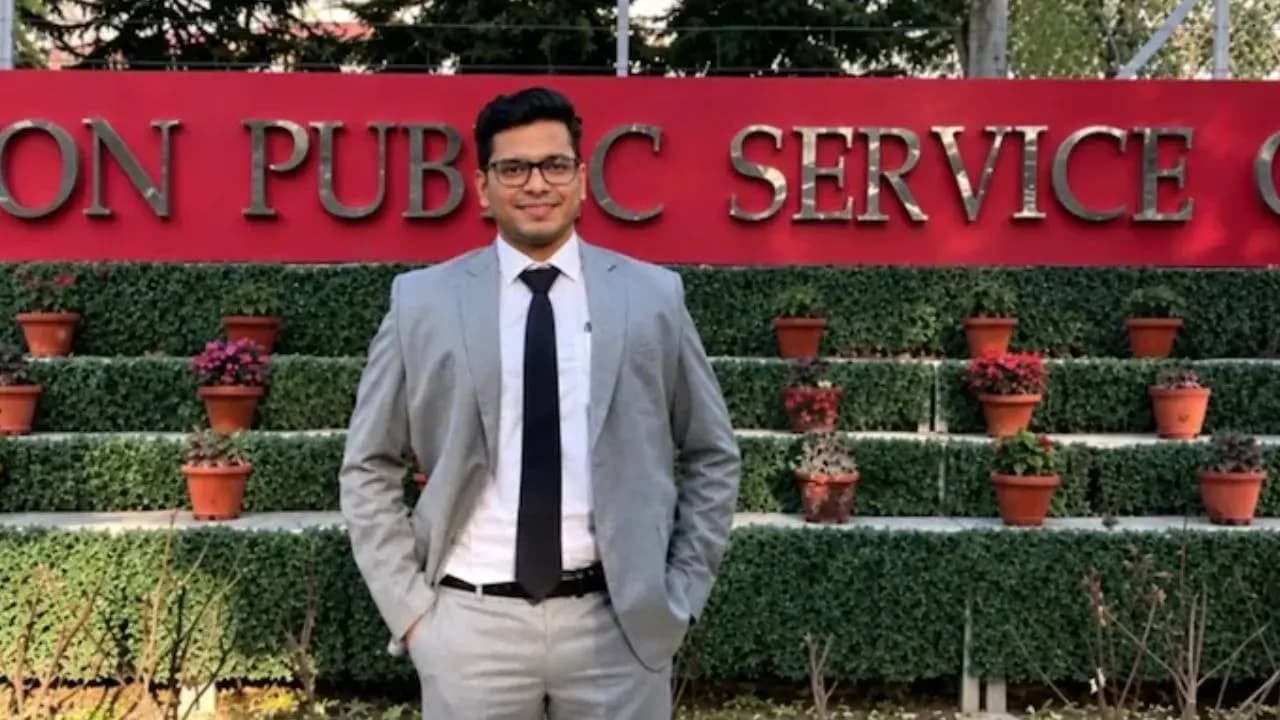 The grandson of Chambal dacoit stunned everyone by first clearing IIT and then the UPSC exam