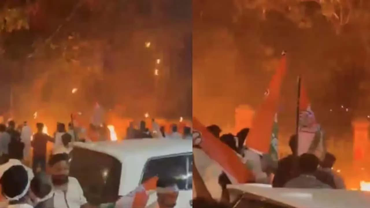 University hostel or a battlefield Clashes erupted between SFI and Youth Congress  stones beer bottles and flaming torches were hurled