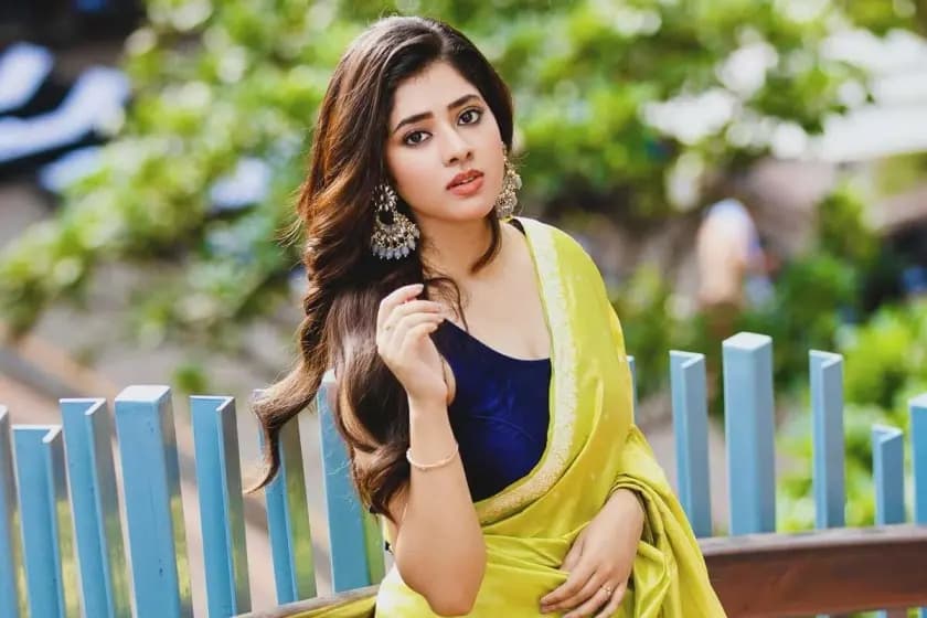 Ditipriya Roy to Play Goddess Ugrachanda in Sun Bangla s Mahalaya Special Abhayashakti
