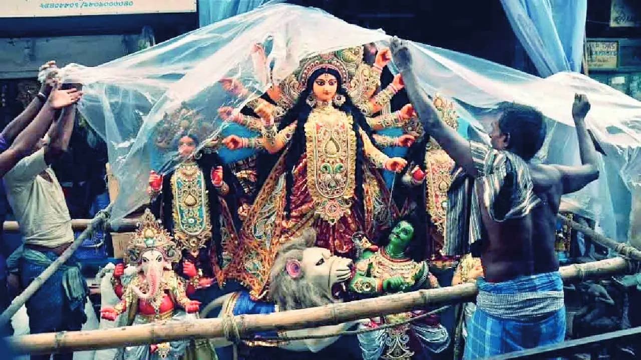 Kolkata Durga Puja Weather: New Depression To Form In Bay Of Bengal In October, Kolkata, South To Witness Heavy Rainfall, Thunderstorms During Durga Puja 2026