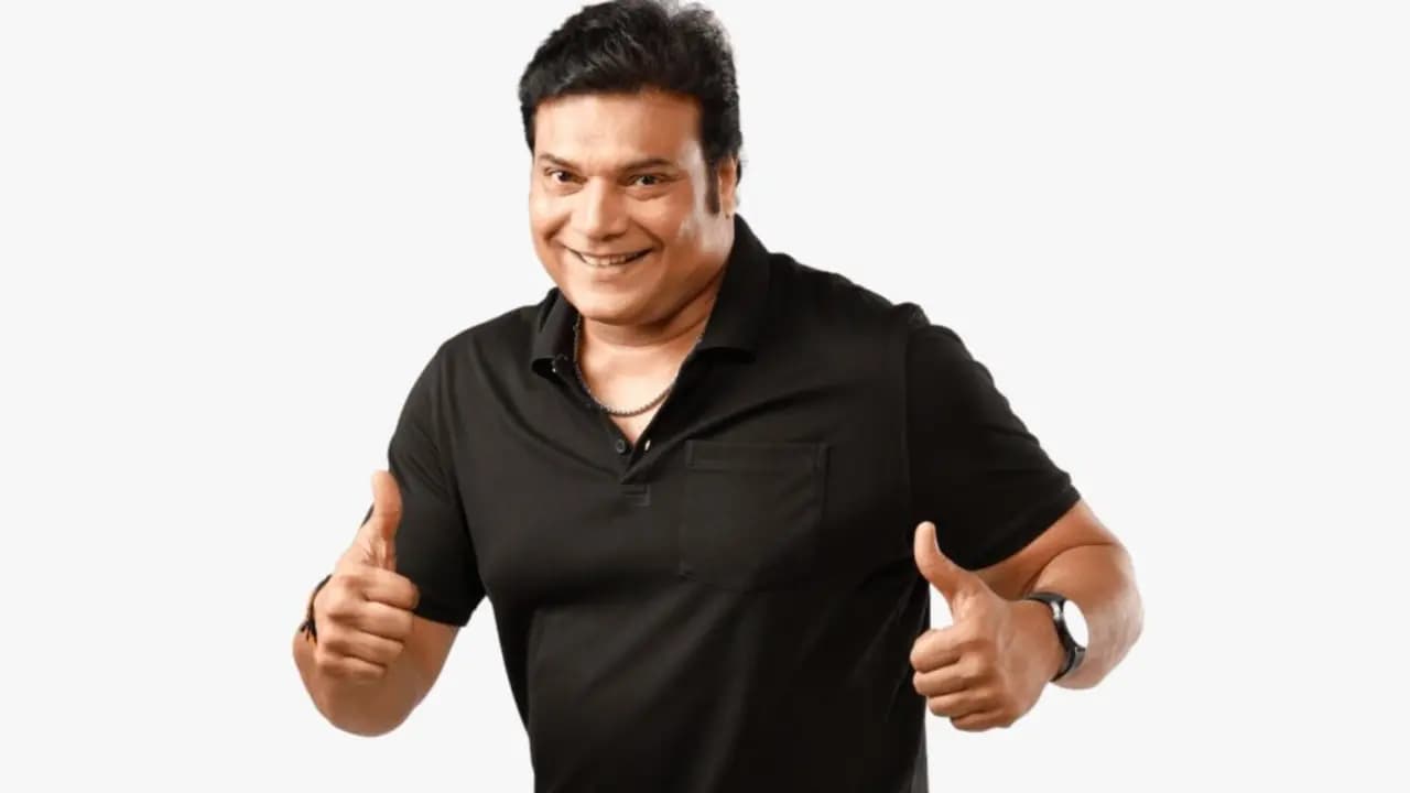 Bollywood Stars Put Makeup On Dogs And Bring Pet Nannies Reveals Dayanand Shetty 