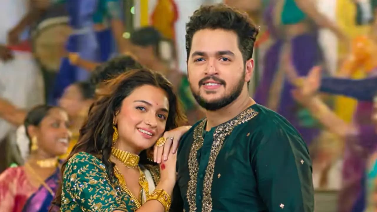 Titiksha Das Featuring ‘Shakti Dio Durga Thakur’ captures a melody of love steeped in essence of Bengal
