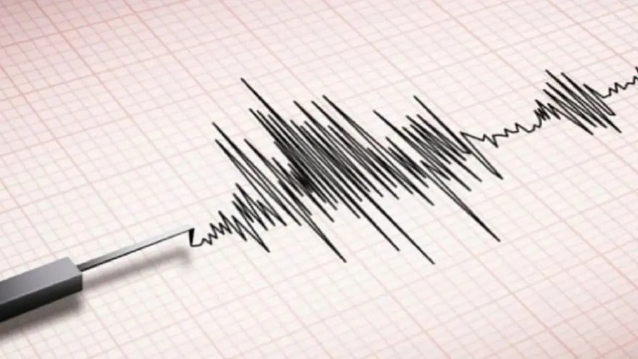 হঠাৎ কেঁপে উঠল মহারাষ্ট্রের মাটি