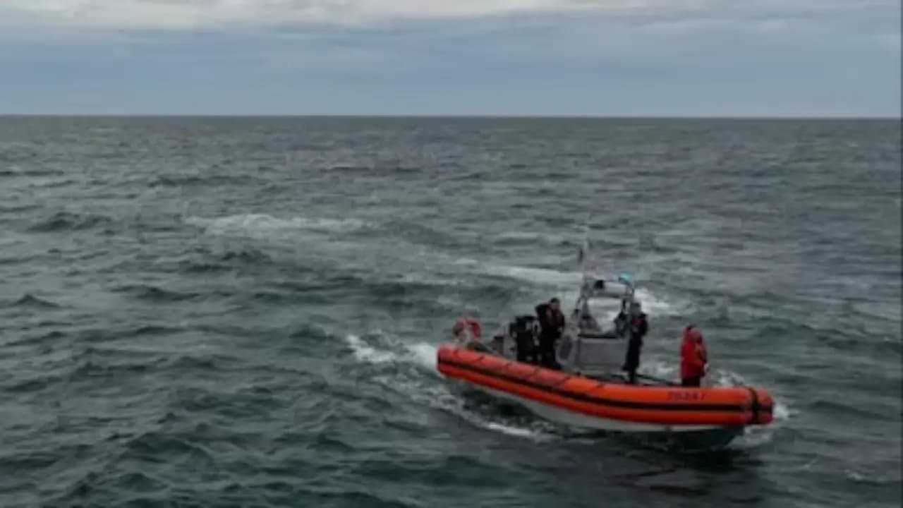 Bermuda Missing Plane Recovery: Bermuda Boston Planes Debris Recovered Off US Coast still 6 people missing