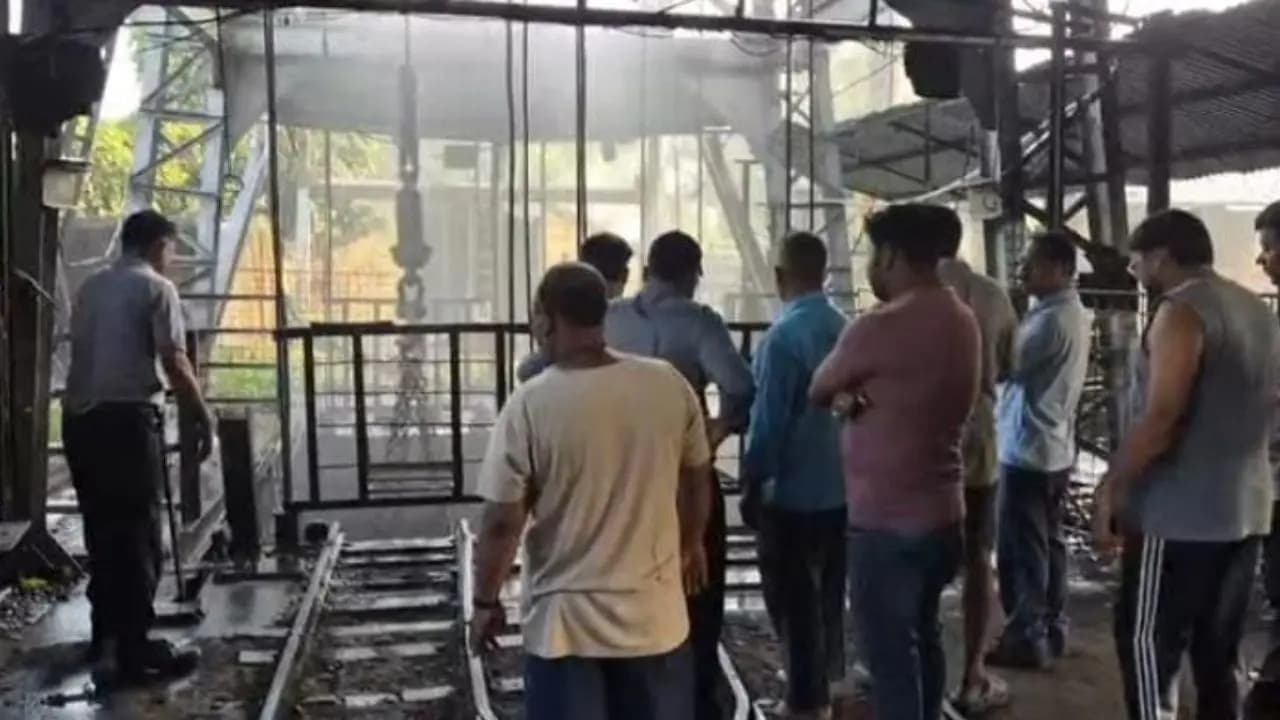 অন্ডালে খনিগর্ভের বিষাক্ত গ্যাসে অসুস্থ ২ শ্রমিক 
