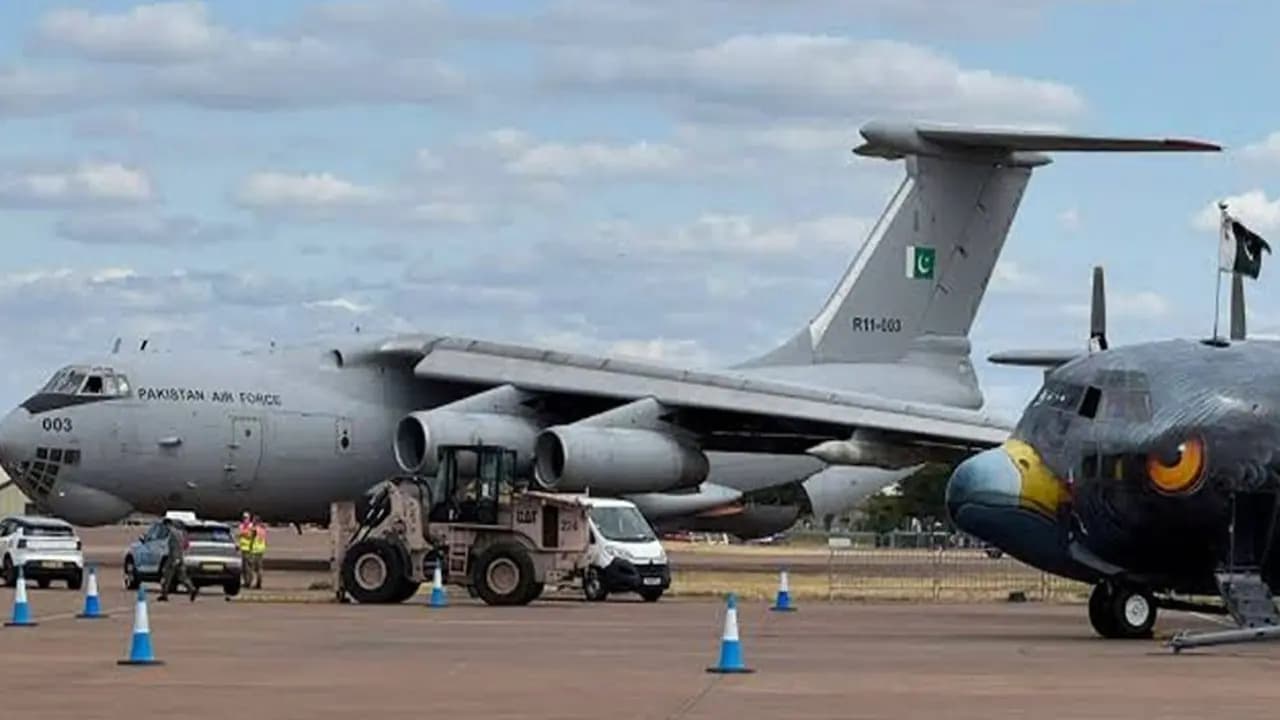 Pakistan delivered four cargo planes loaded with weapons to the Saudi backed Yemeni government during Iran America war 