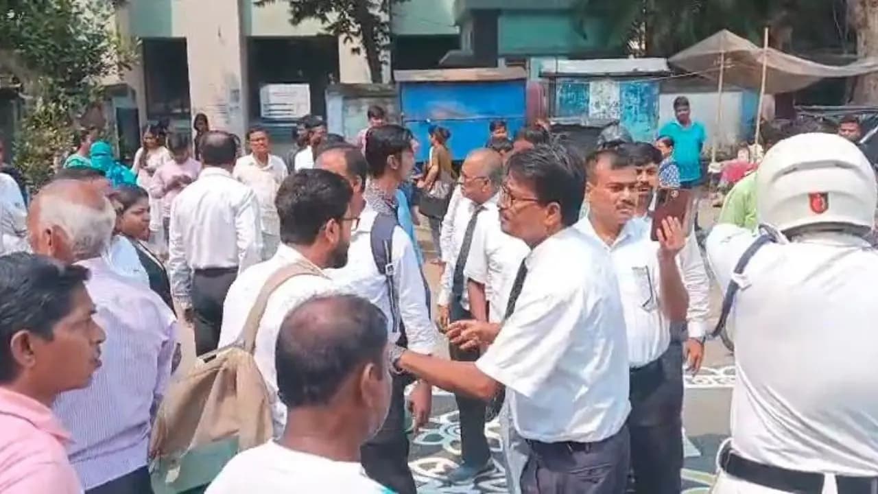 Hooghly News: Chandannagar heated up over Rangoli festival brawls lawyers call for three day strike