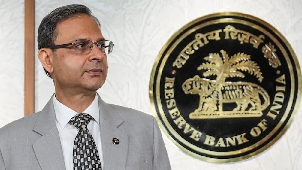 RBI Hikes Repo Rate by 25 Basis Points, What It Means For Your EMI