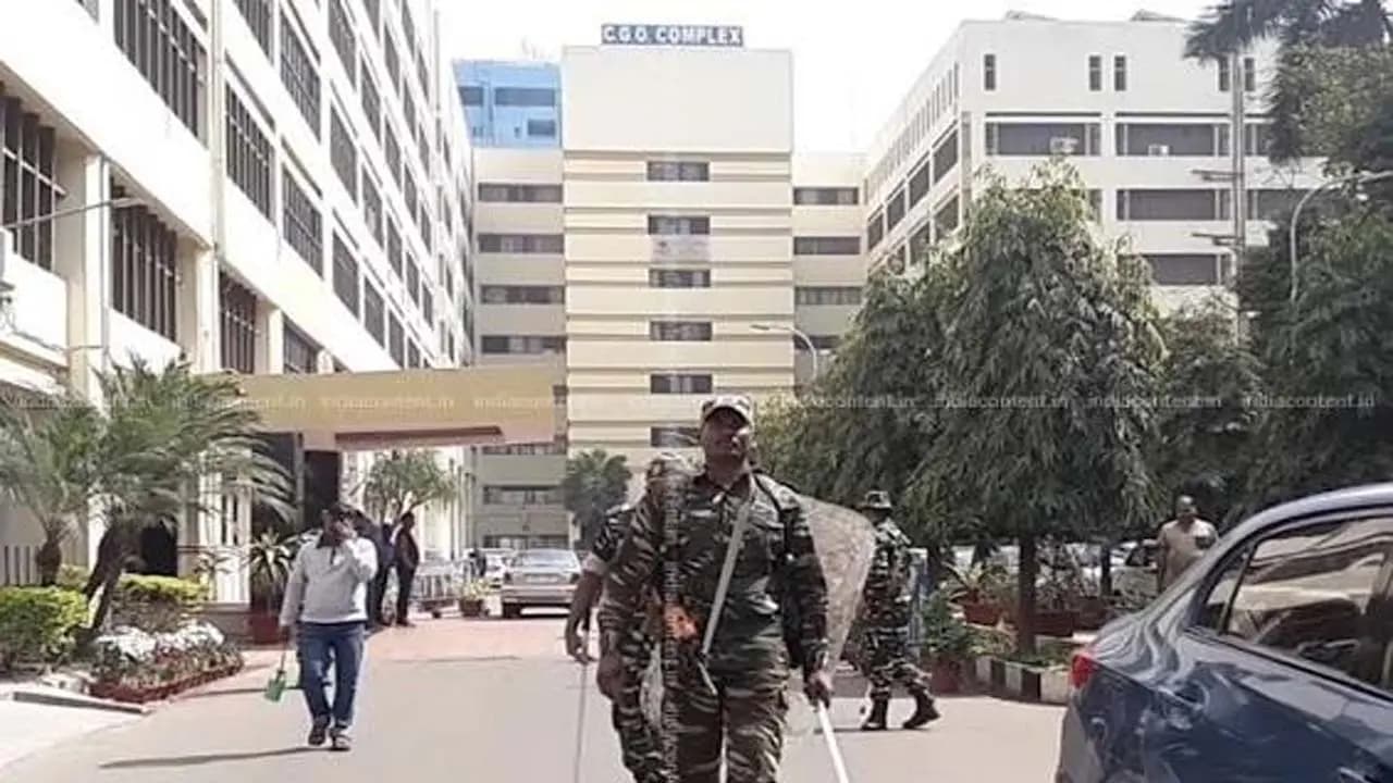 After a marathon interrogation lasting nearly ten and a half hours the former Bengal minister left the ED office