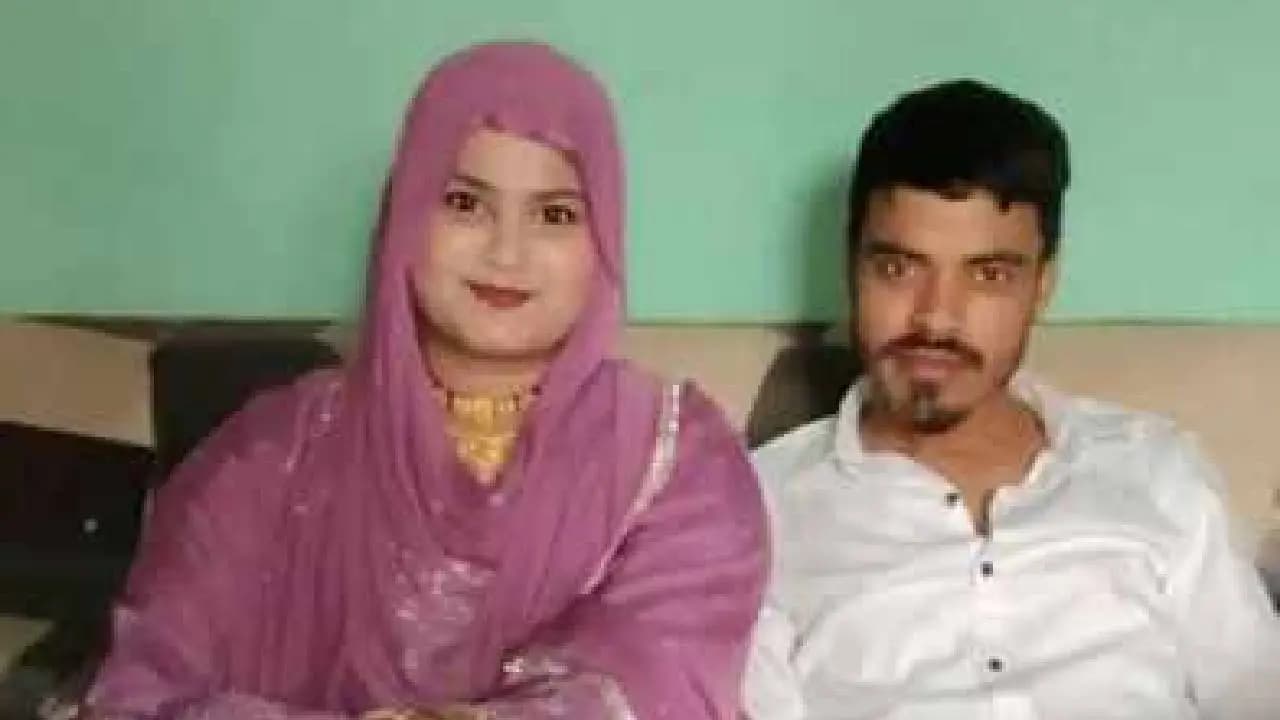 Wife, Her Boyfriend Killed Husband In Meerut, Missing Phone Chat Exposes Plot