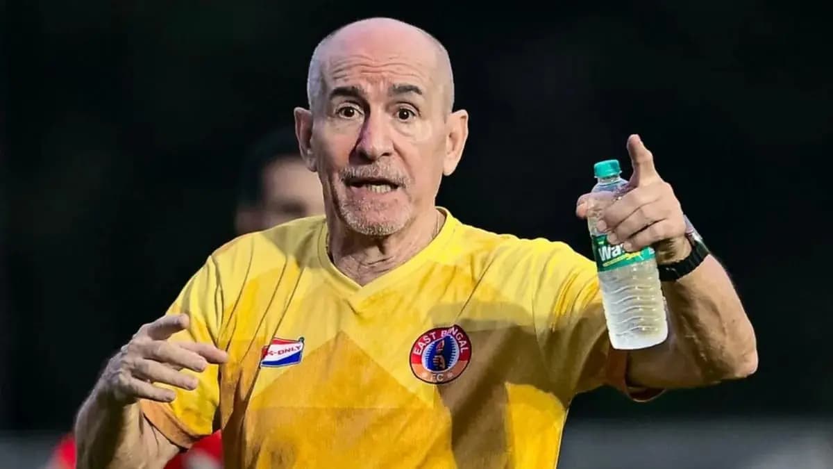 My principles won't allow me to be treated like a circus animal, Antonio Habas posts on social media day after Derby loss 