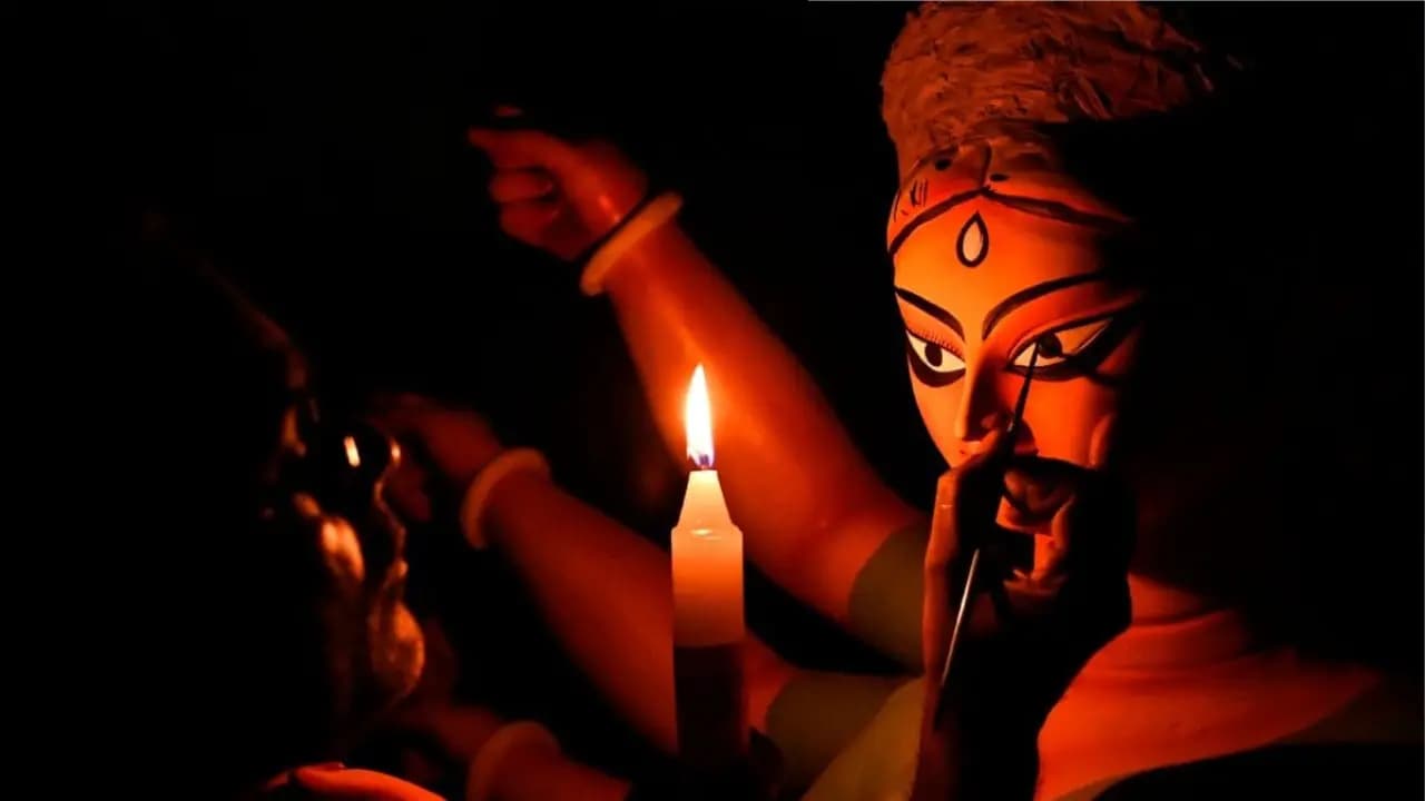Durga Puja Mahalaya 2026: Donate These Things to seek Blessings of  Ancestor's know Daan List