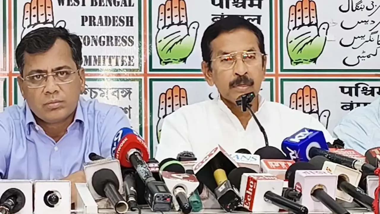 Congress invites nominations for the Kolkata and Howrah municipal elections ordinary citizens alongside party leaders and workers are eligible to apply
